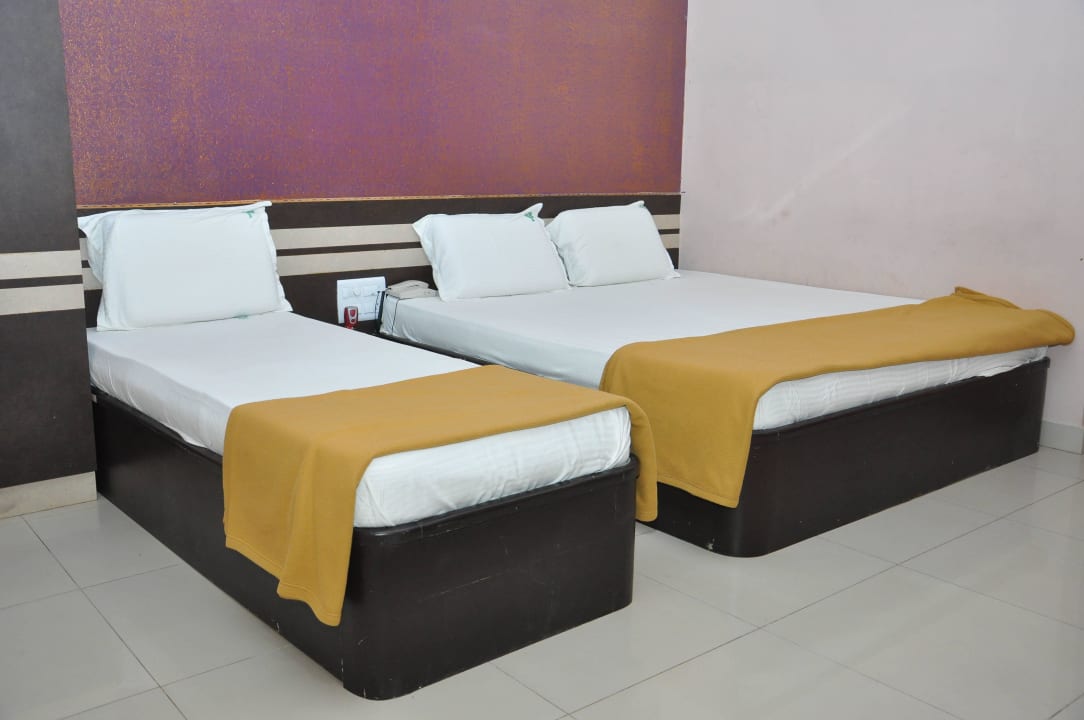 Executive Non A/C Room SSR Hotel Srikalahasti