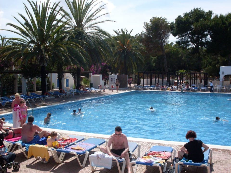 Pool Cala Llenya Resort Ibiza