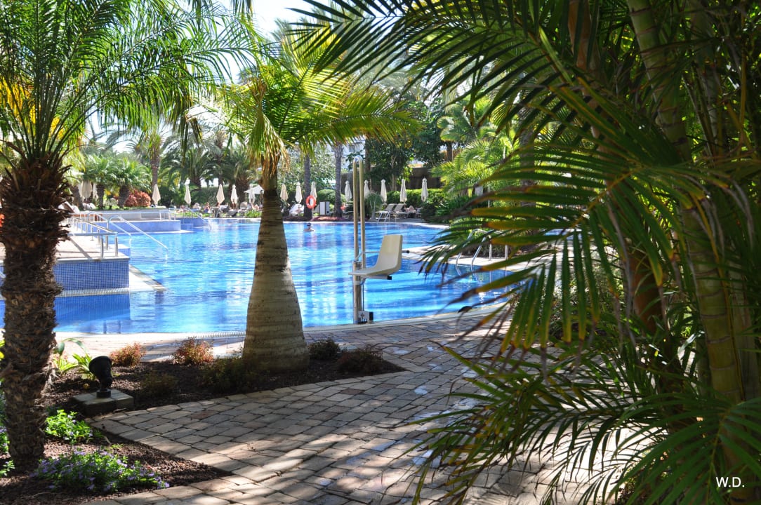 Widok na basen Lopesan Costa Meloneras, Resort & Spa