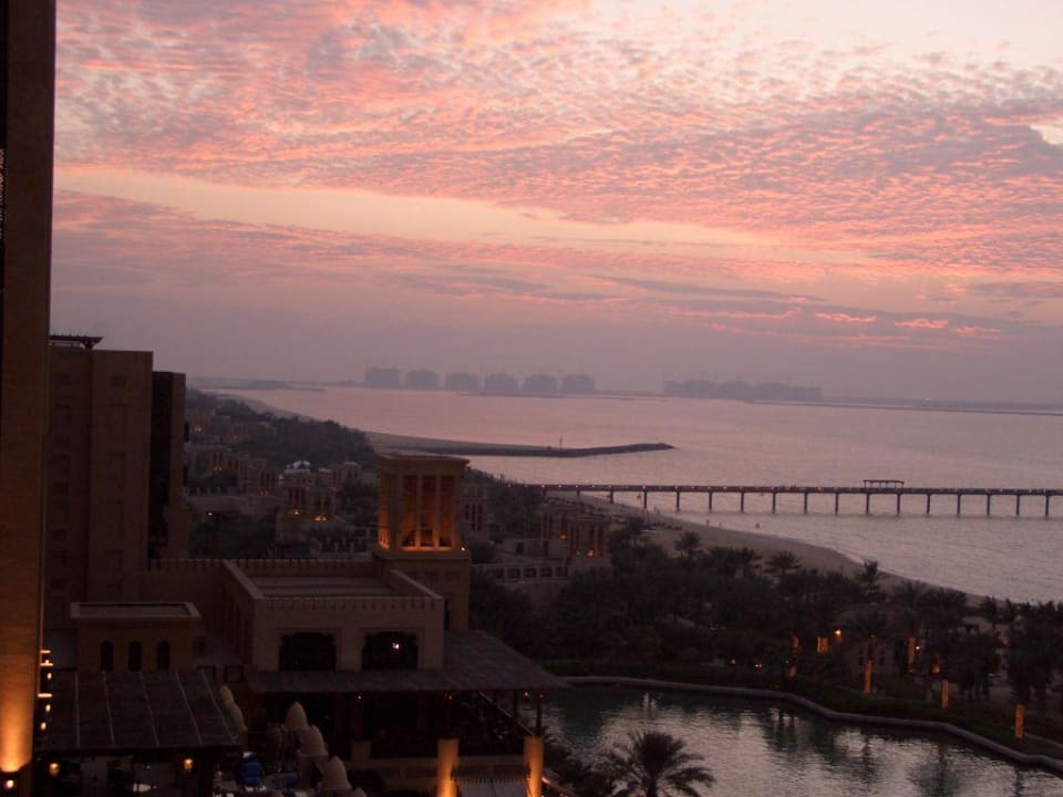Sonnenuntergang im Mina A´Salam Jumeirah Al Qasr