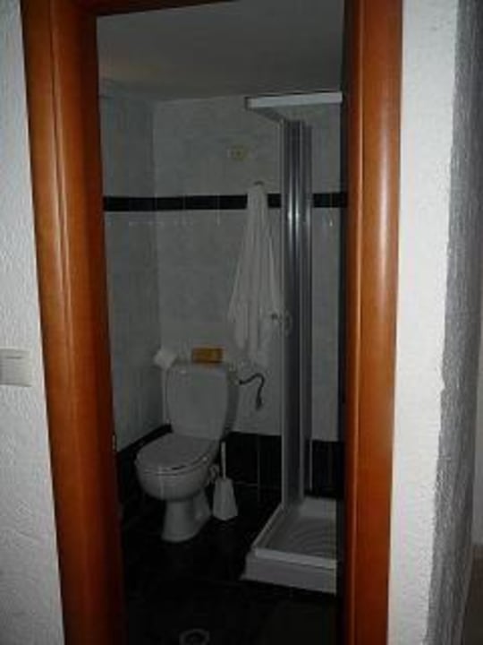 Łazienka w pokoju Hotel Heliotrope