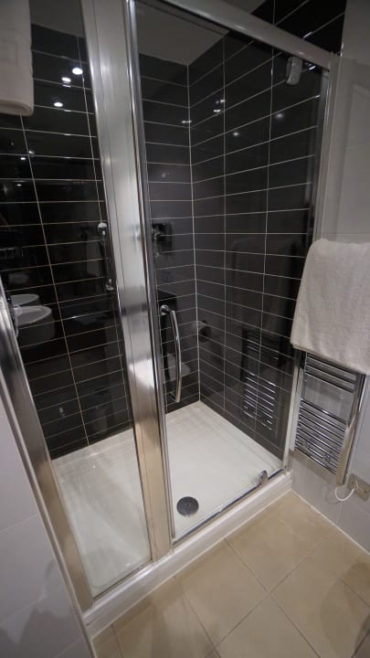 Zimmer Holiday Inn Express Edinburgh Airport