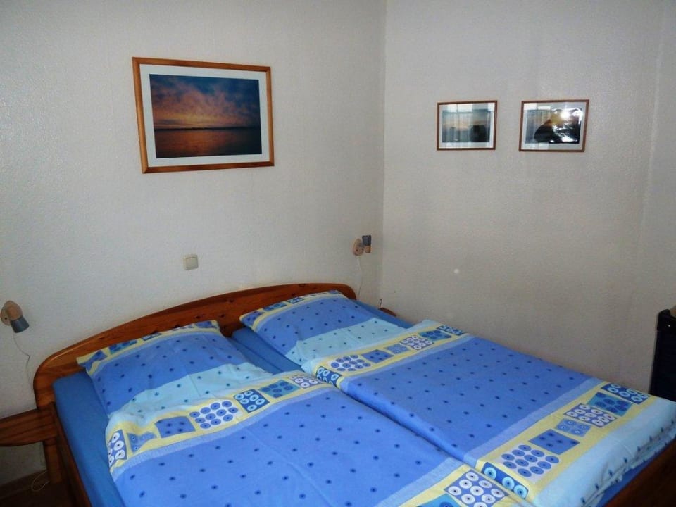 Schlafzimmer 1 mit Doppelbett Ferienhaus Sommerwind II