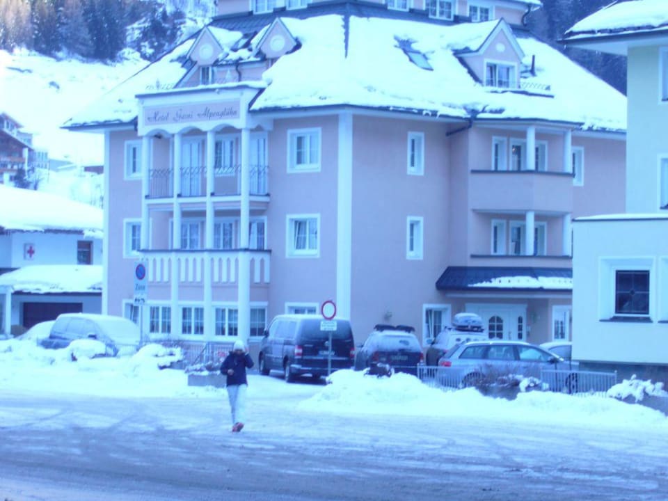Blick aufs Alpenglühn Hotel Garni Alpenglühn