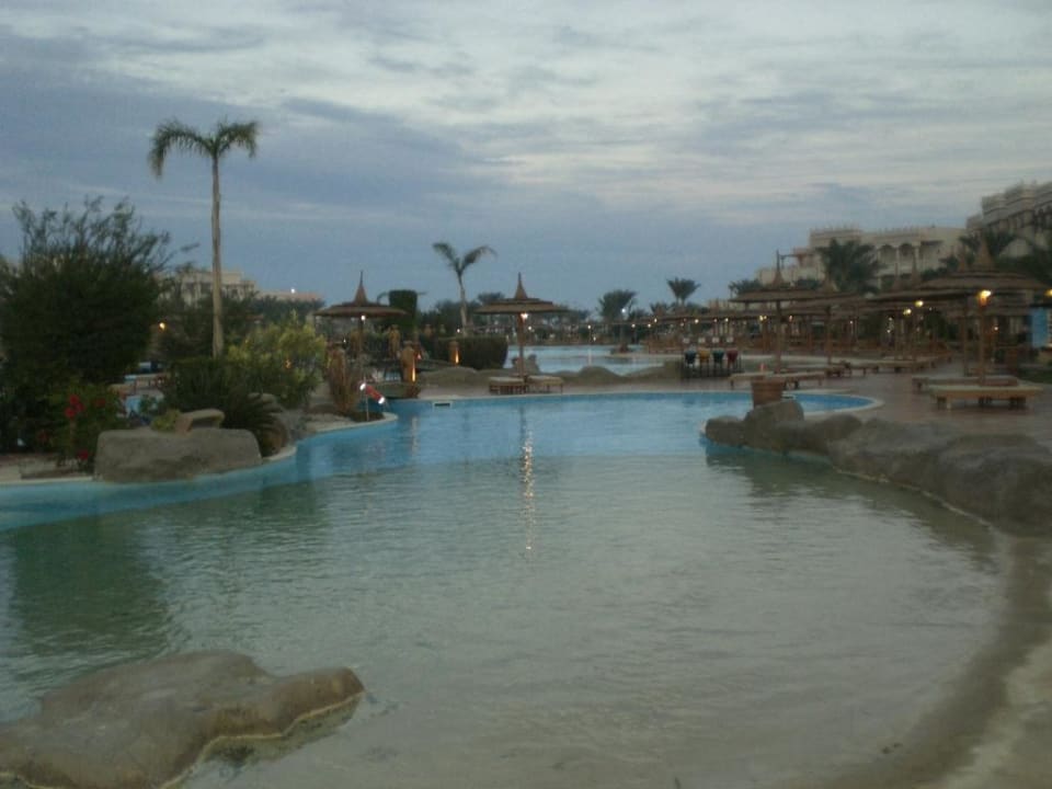 Poolanlage Beach Albatros Resort