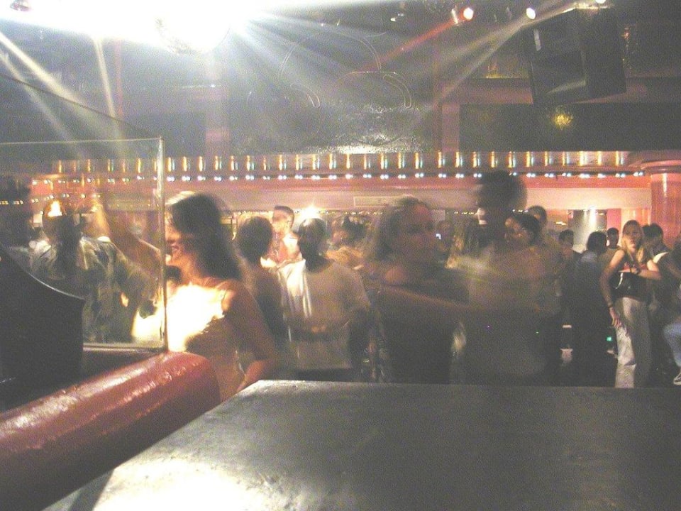 In der Disco Hotel Riu Bambu