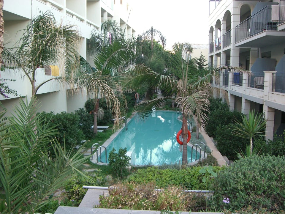 Für einige Zimmer eigerner Pool Pearl Beach