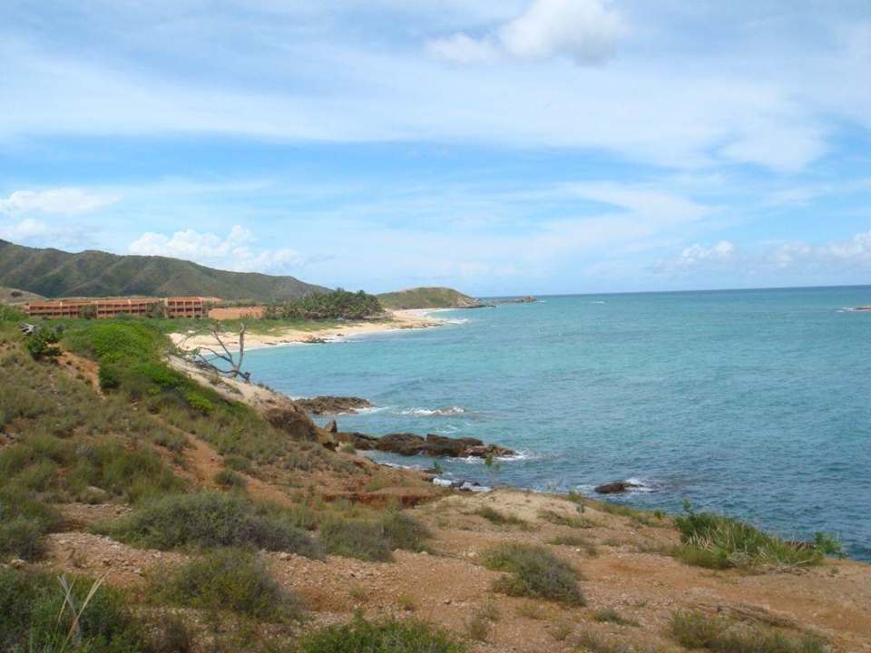 Spaziergang am Strand Hotel Costa Caribe Beach