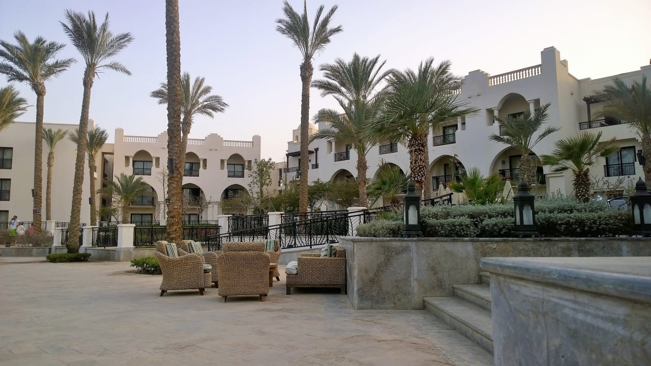 Außenansicht Pickalbatros Palace Hotel-Port Ghalib