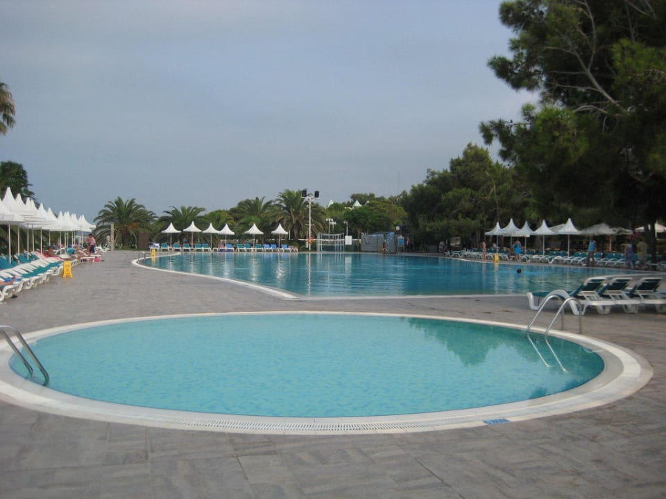 Hauptpool mit Kinderpool Turquoise Hotel