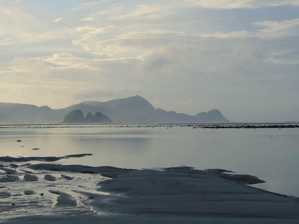 Strand Amber Lombok Beach Resort
