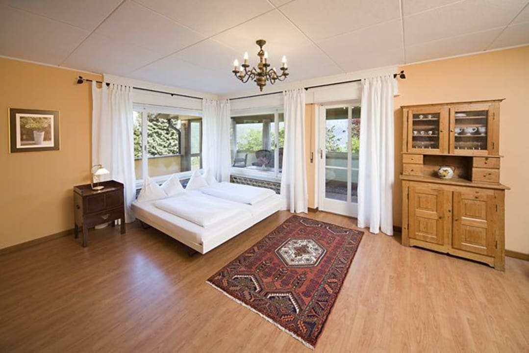 Zimmer Hostel Guesthouse Calina