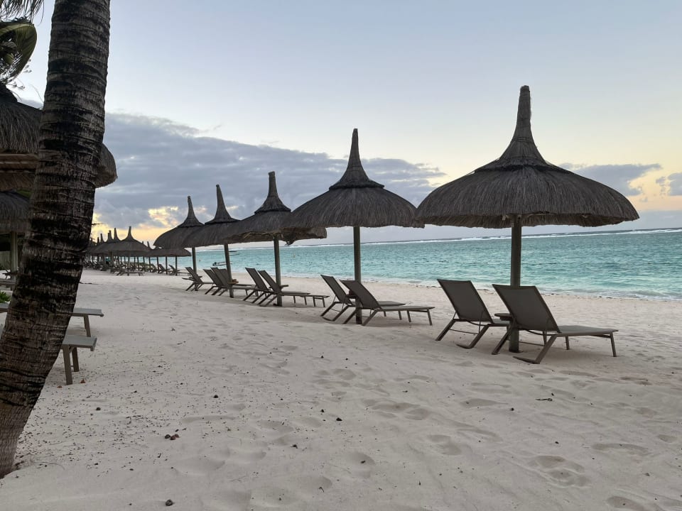 Strand Crystals Beach Resort Belle Mare, a member of Radisson Individuals