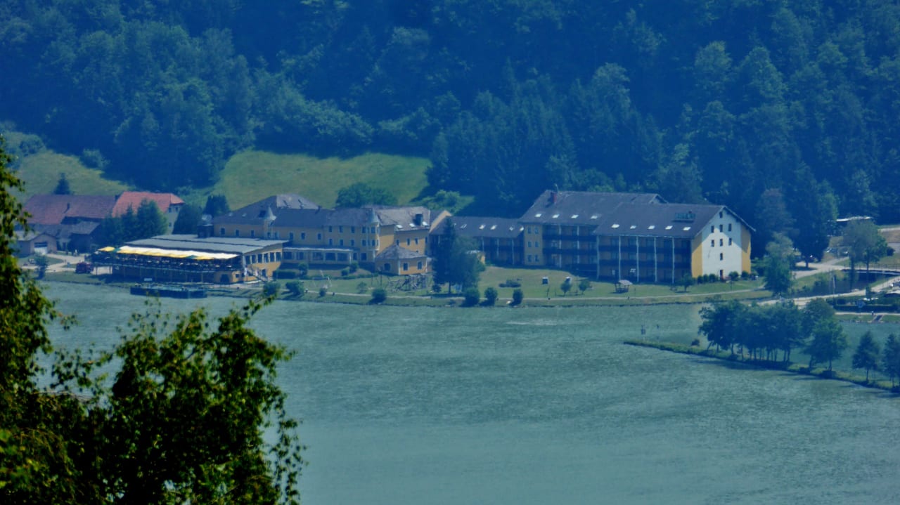 Außenansicht Riverresort Donauschlinge