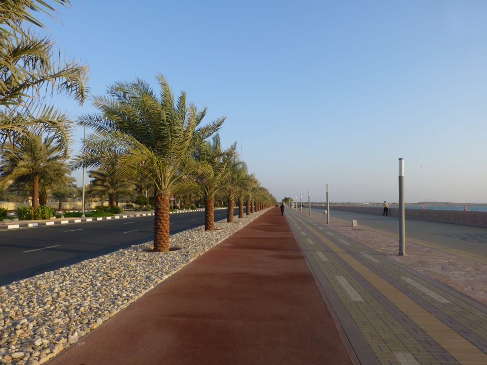 Strand DoubleTree by Hilton Resort & Spa Marjan Island