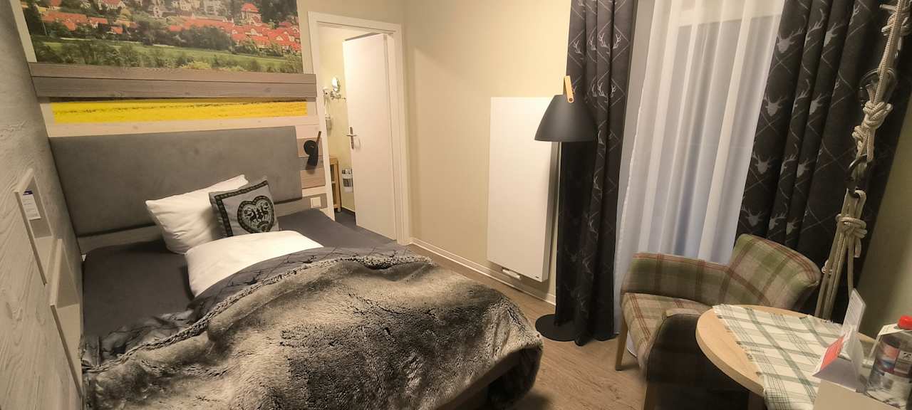 Zimmer Gaststätte und Pension Lichtenhainer Wasserfall