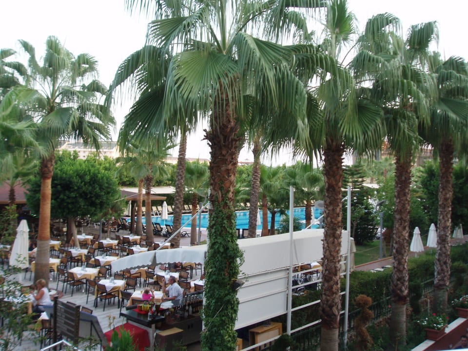 Ausblick vom Balkon der Rezeption Hane Family Resort