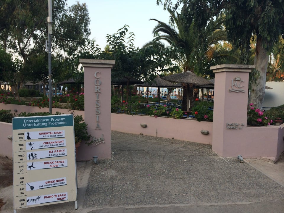 Eingang zum Corissia Park Corissia Beach Hotel