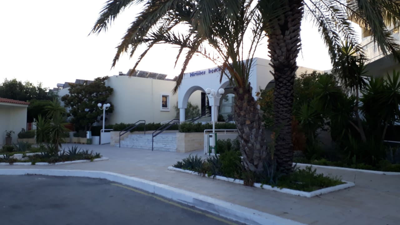 Außenansicht Niriides Hotel