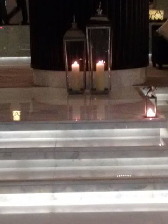 Sehr einladend,  Sofitel Abu Dhabi Corniche
