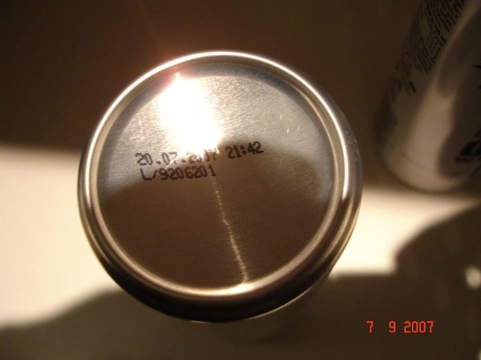 Abgelaufene Cola aus der Minibar Hotel Der Zauberlehrling