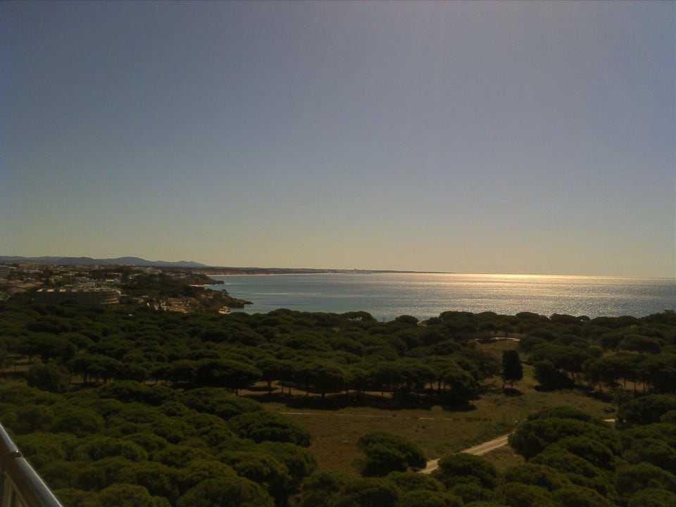 Ausblick von der Dachterrasse des Hotels Aqua Pedra Dos Bicos Design Beach Hotel - Adults only