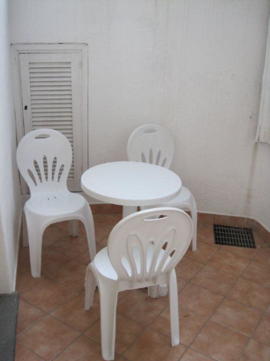 Überdachte Miniterrasse Hotel Ossidiana