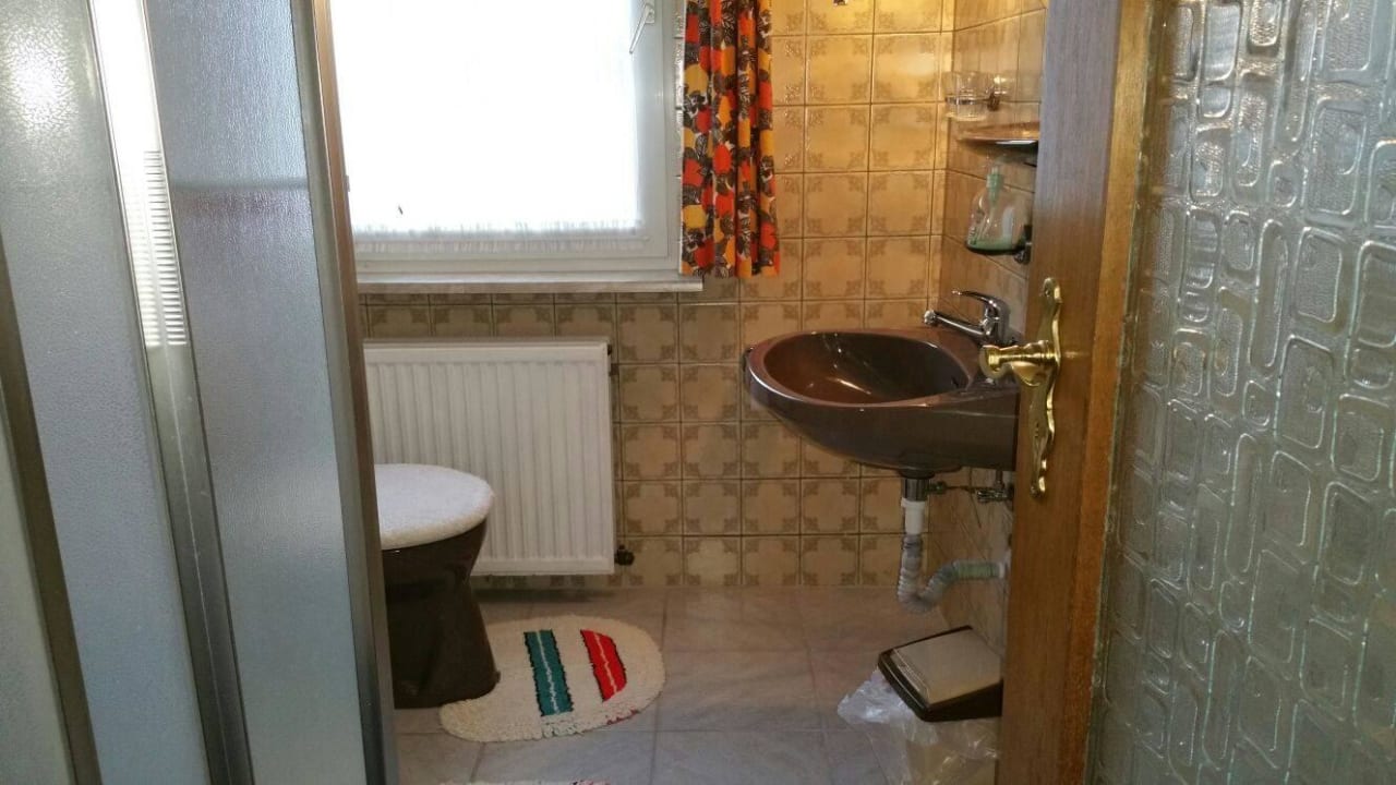 Bad mit Dusche/WC Hotel Pension Zur Schanze