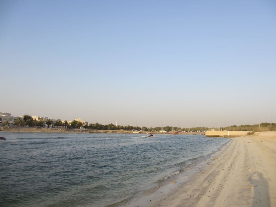 Kanal Hotel Novotel Abu Dhabi Gate