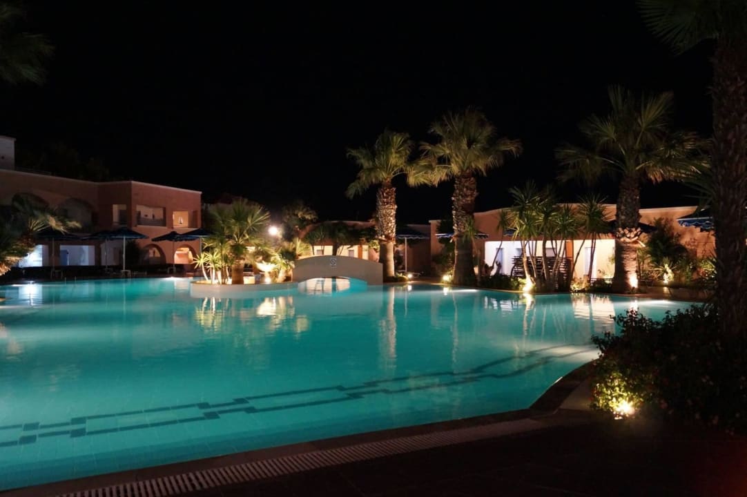 W nocy Mitsis Rodos Village