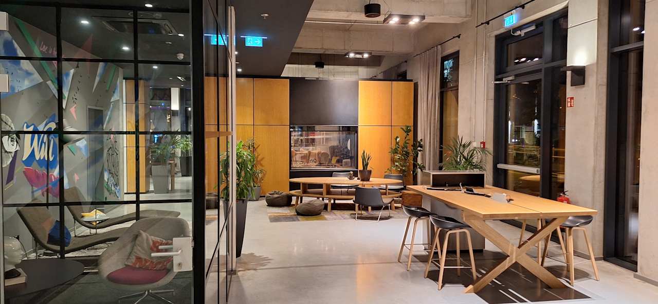 Lobby MOXY Frankfurt Airport