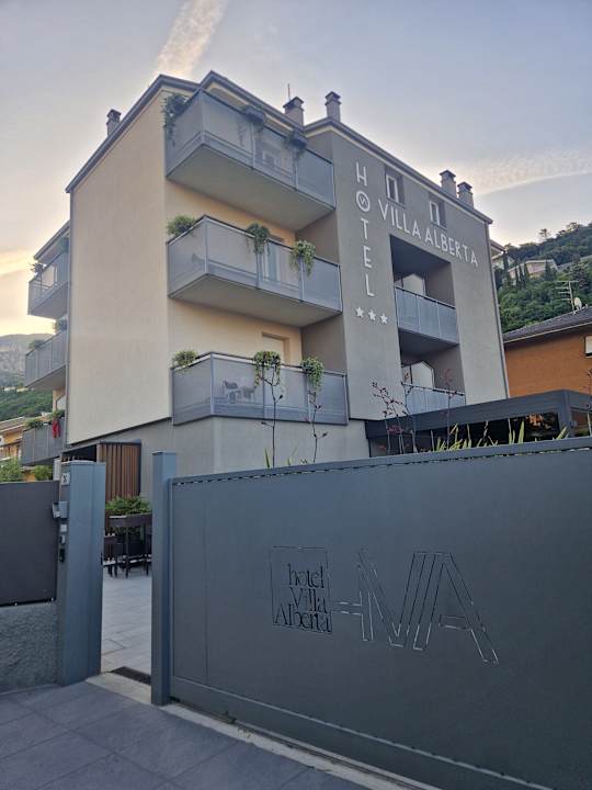 Außenansicht Hotel Villa Alberta