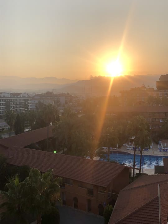 Außenansicht Club Turtas Beach Hotel