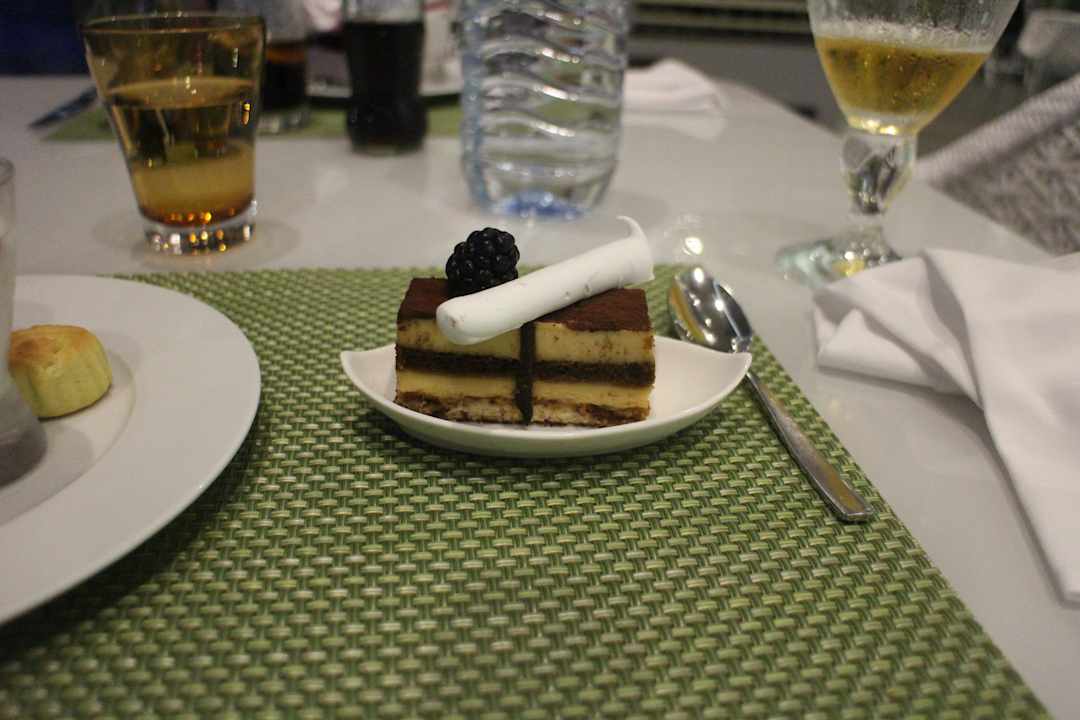 Dessert W Abu Dhabi - Yas Island