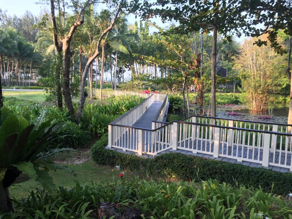 Weg zum Strand Dusit Thani Krabi Beach Resort