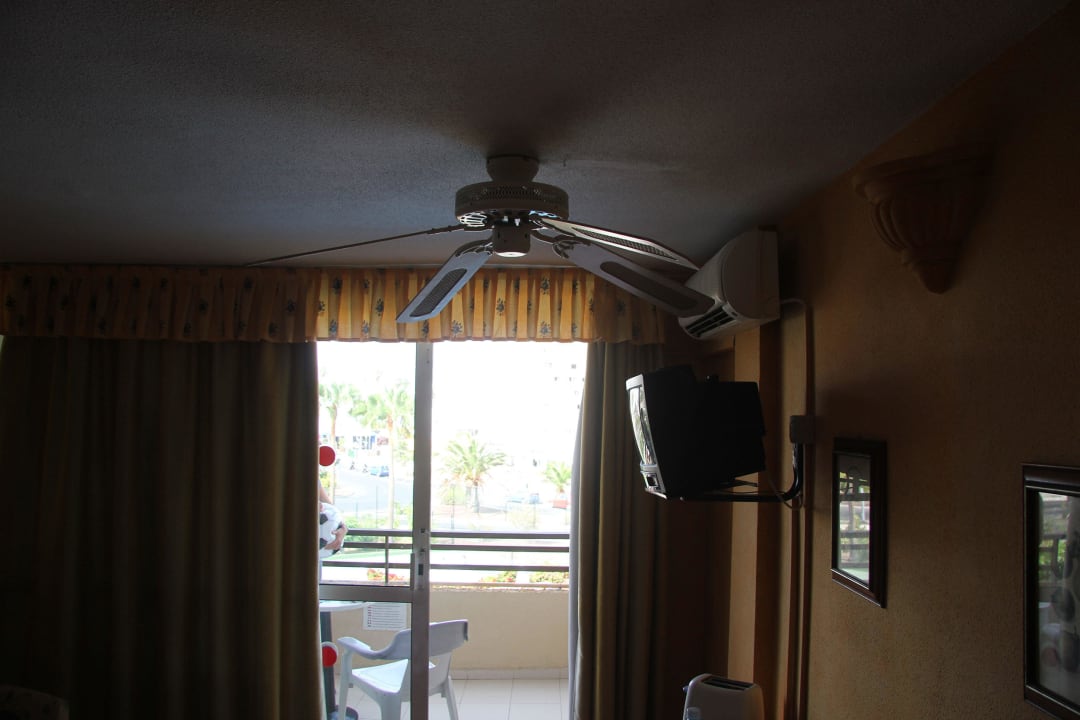 Für Leute ab 1,95m nicht empfehlenswert! Ole Tropical Tenerife