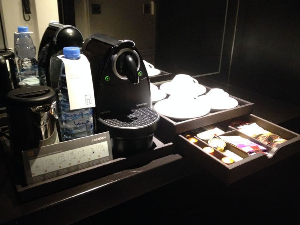 Gratis Nespresso und Wasser Le Meridien Mina Seyahi Beach Resort & Waterpark