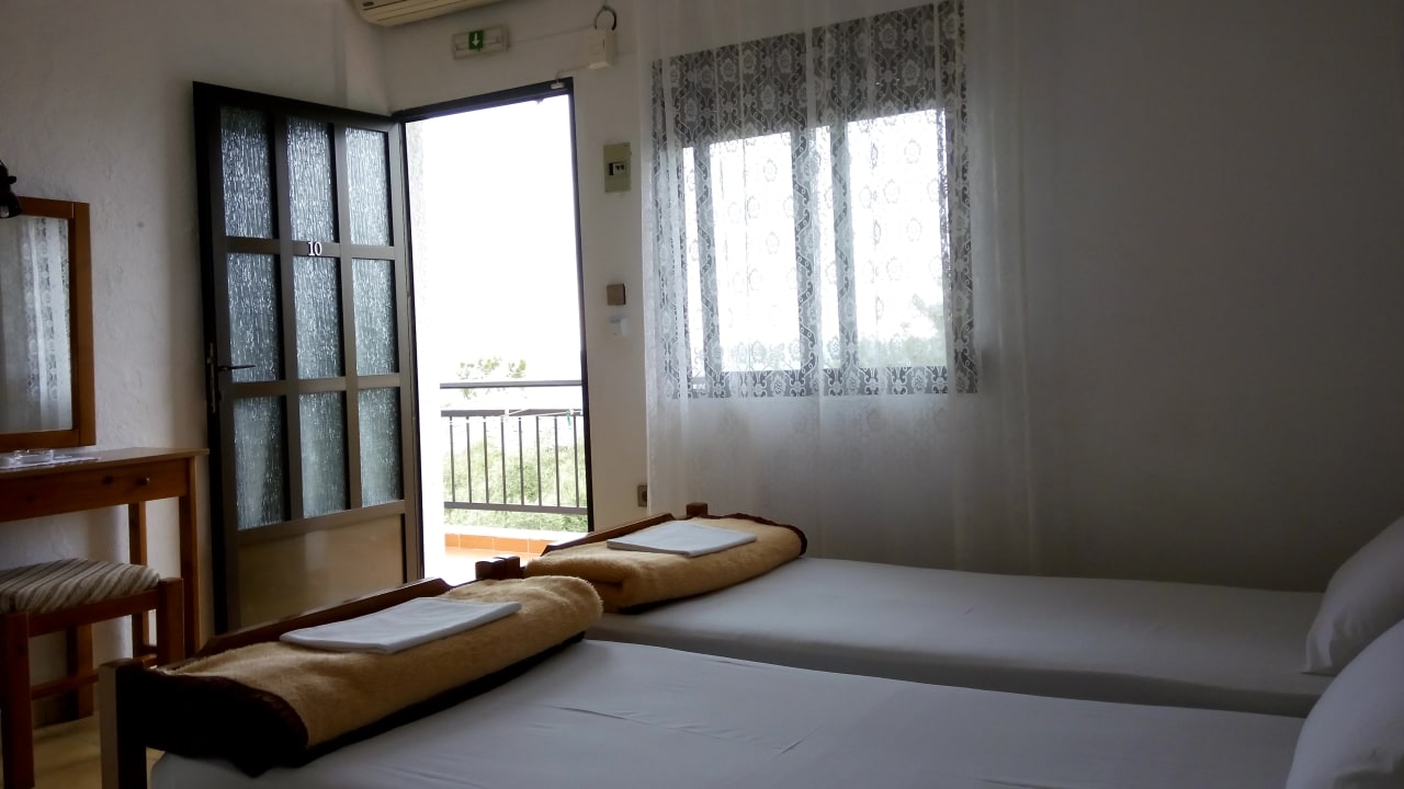 Zimmer Gorgona Rooms