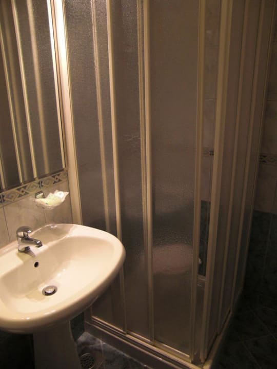 Badezimmer Valamar Parentino Hotel