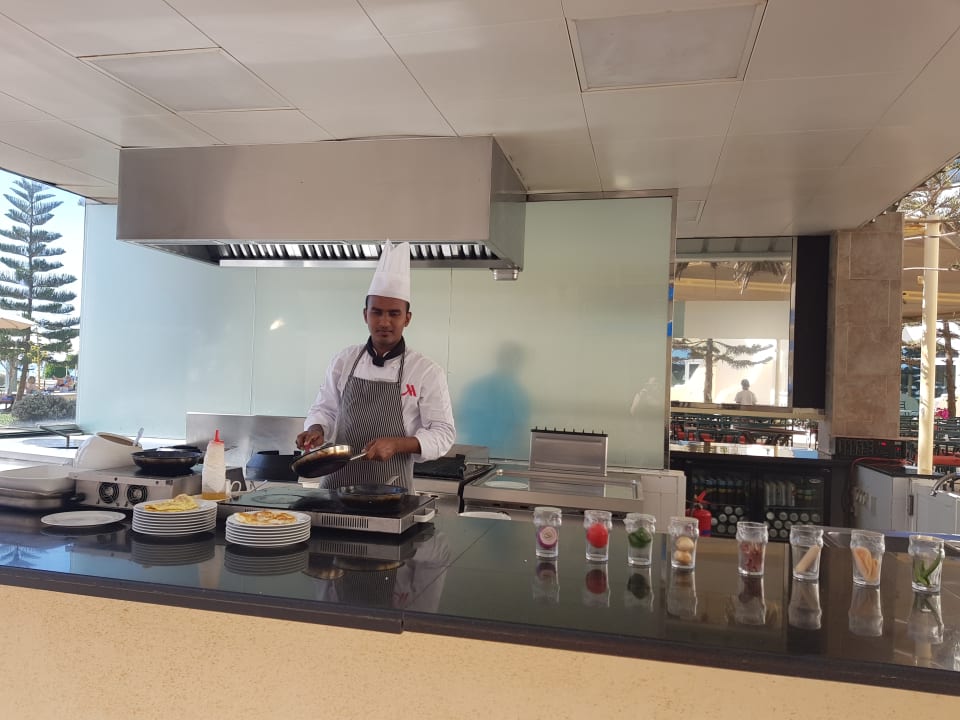 Gastro Wyndham Garden Salalah Mirbat