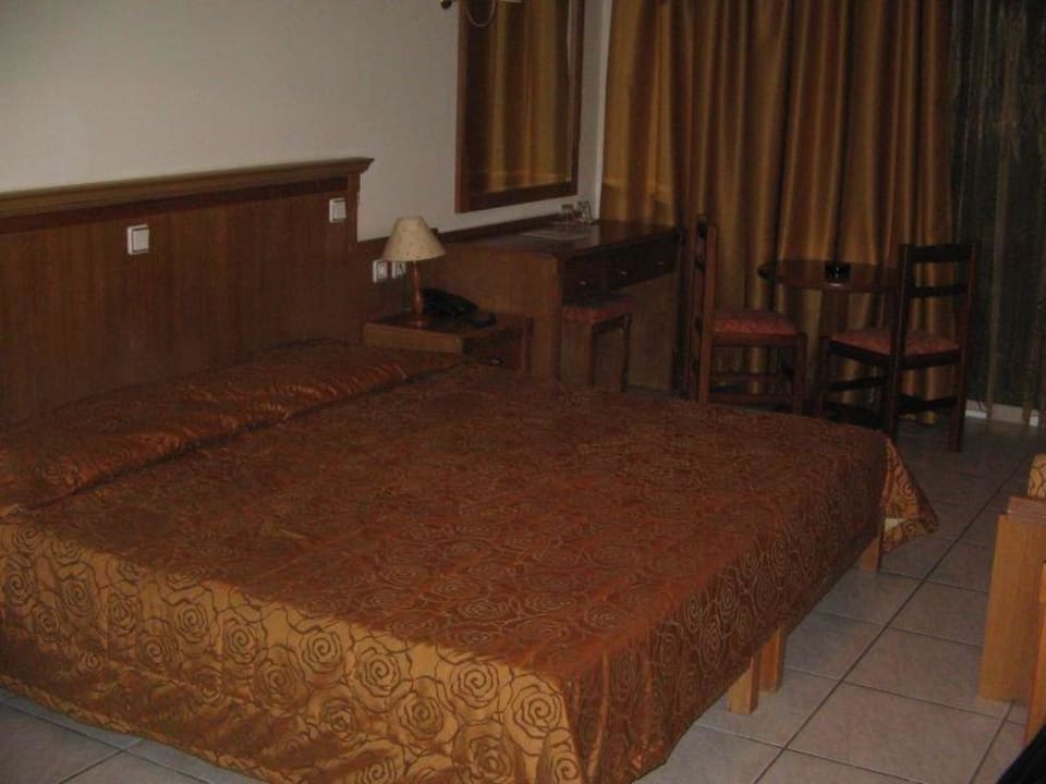 Unser Zimmer Vantaris Palace