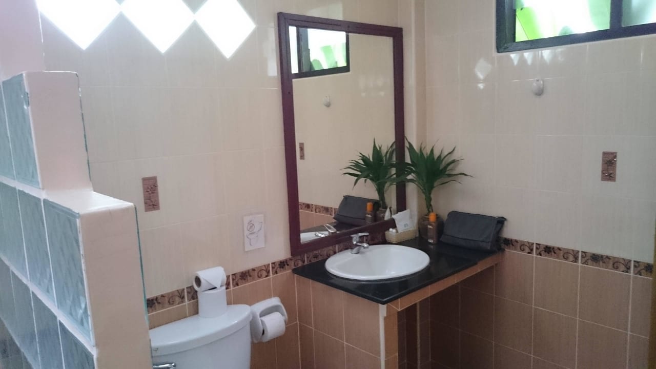 Superior Bungalow Badezimmer Koh Chang Bailan Beach Resort