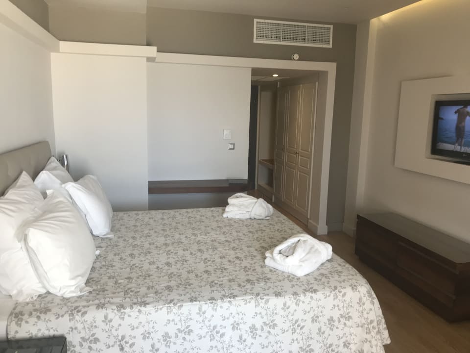 Zimmer MarBella, Mar-Bella Collection