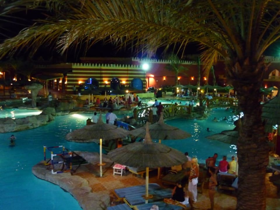 Poolparty Pickalbatros Alf Leila Wa Leila Resort - Neverland Hurghada