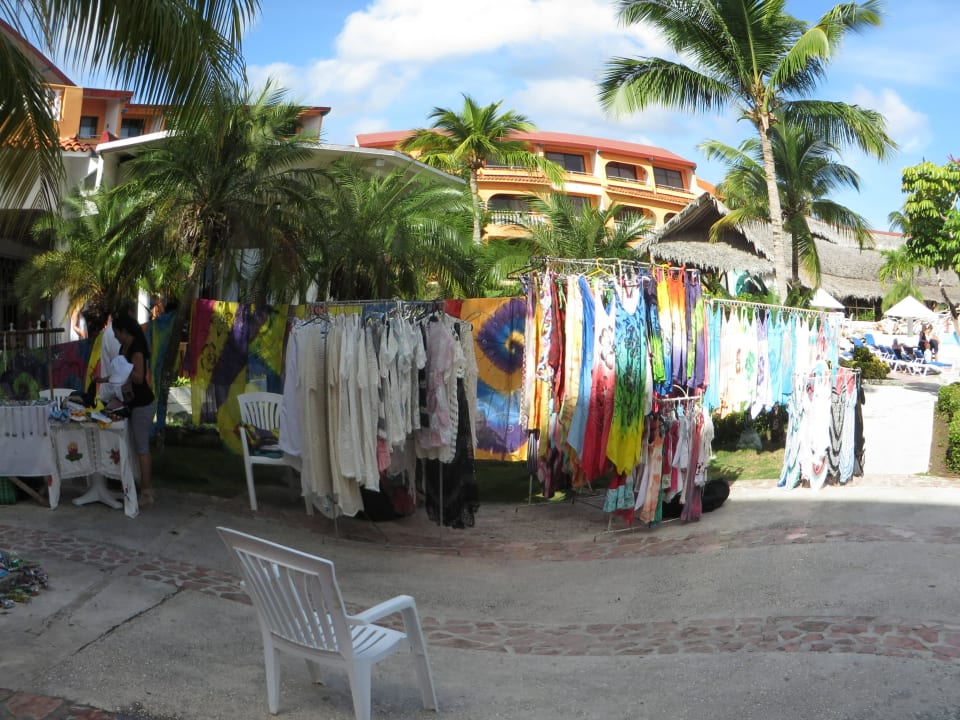 Kleiner Markt im Hotel Sol Rio De Luna y Mares