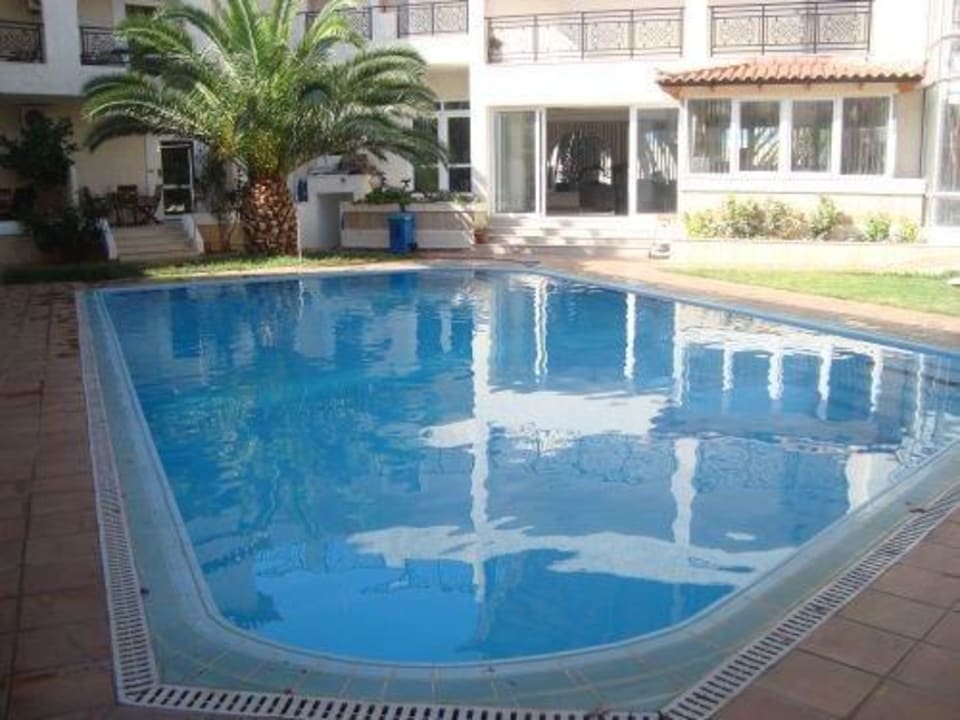 Pool Hotel Little Inn