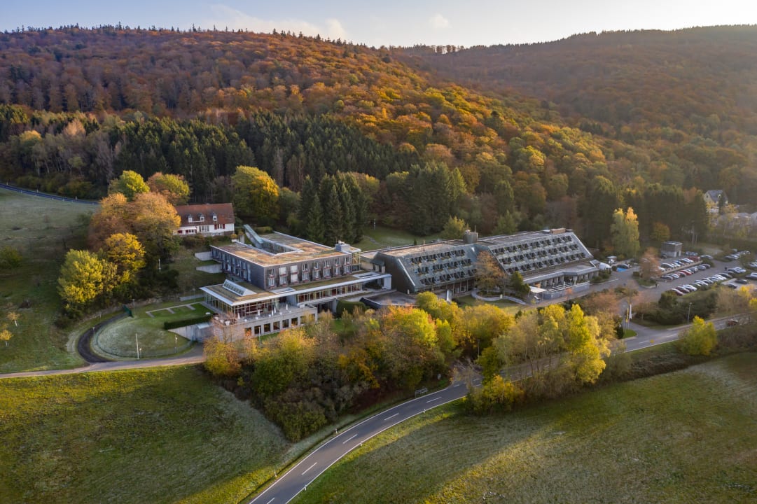 Außenansicht Collegium Glashütten