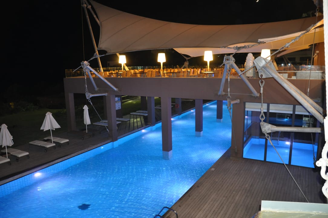 Pool ab 18 / Außenrestaurant Atlantica Mikri Poli Crete