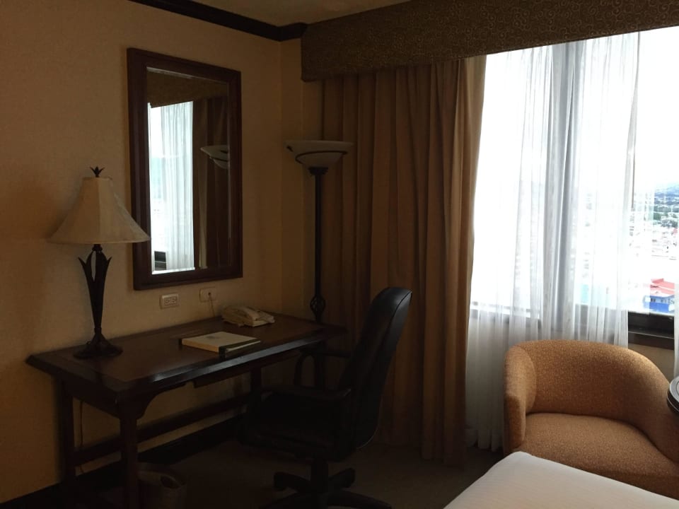 Schreibtisch Delta Hotels by Marriott San Jose Aurola
