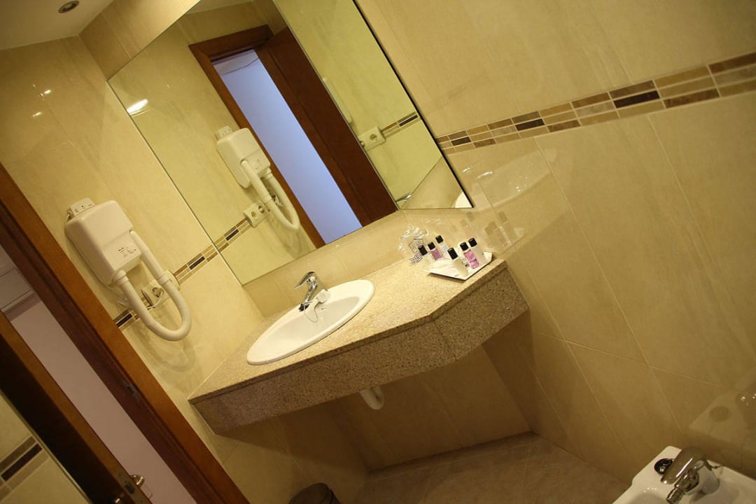 Bad Hotel Garbi Ibiza & Spa